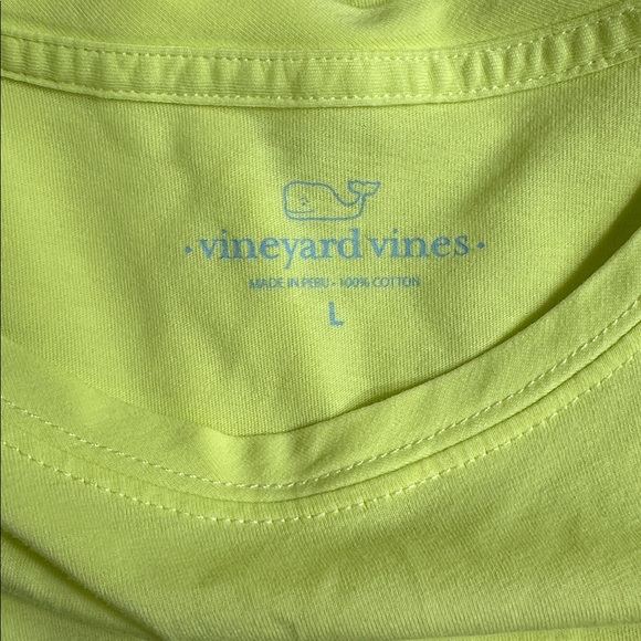Vineyard Vines Whale Pocket Tee - Picture 4 of 4